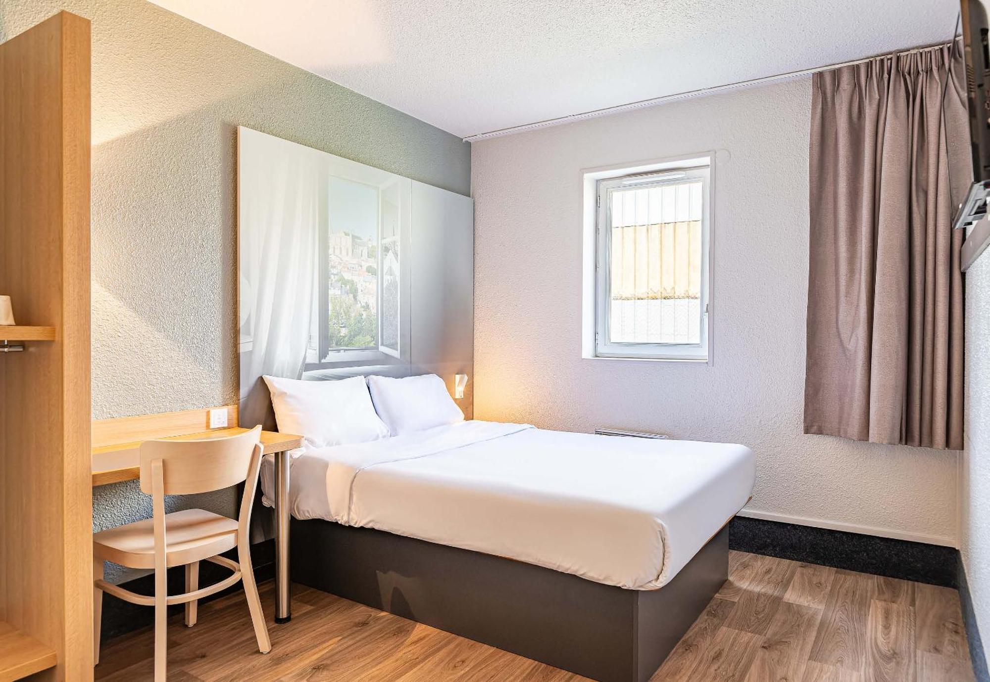 B&B Hôtel Poitiers 1 Futuroscope Chasseneuil-du-Poitou Esterno foto