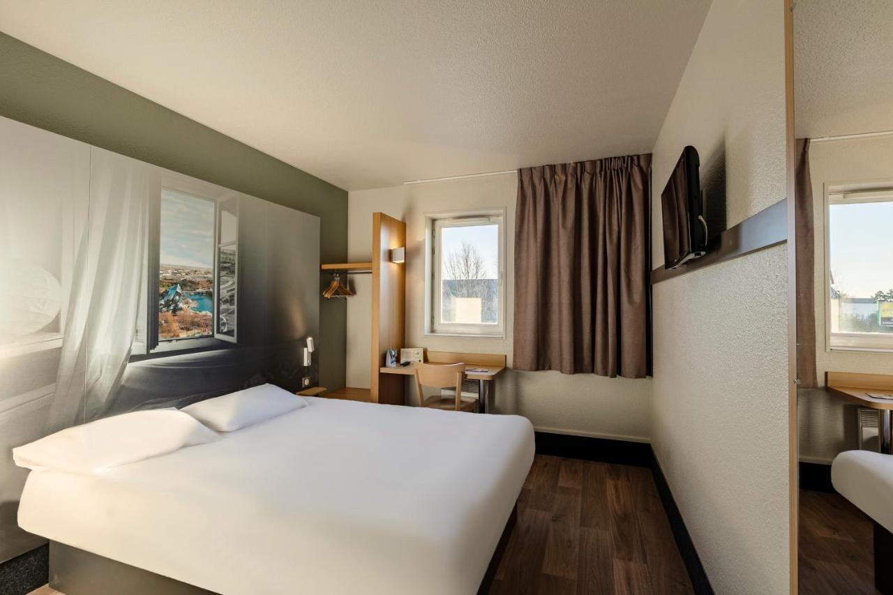 B&B Hôtel Poitiers 1 Futuroscope Chasseneuil-du-Poitou Esterno foto